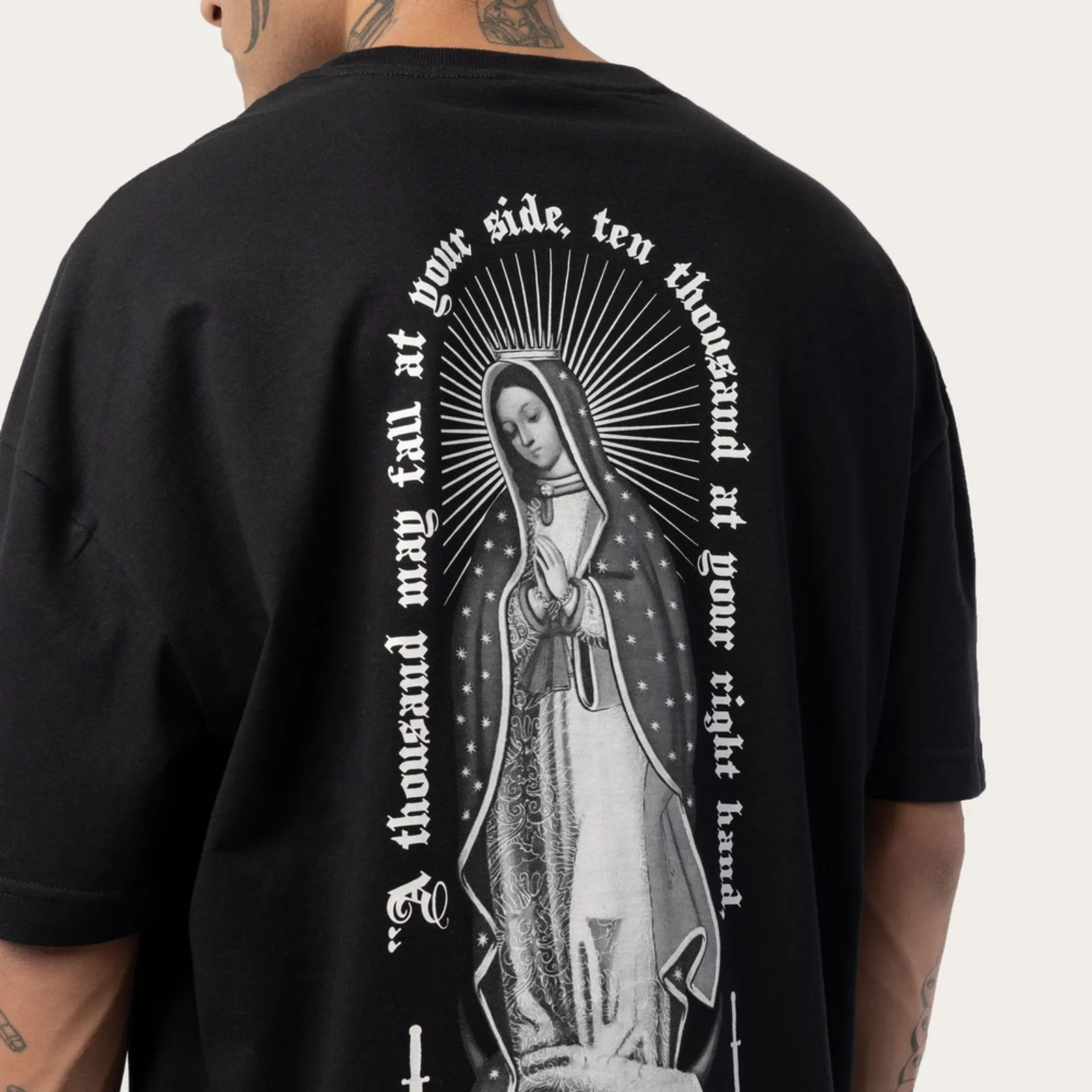 Camiseta Box Fit MCD Guadalupe - Imagem 4